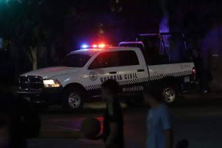 Riña deja un herido a machetazos en Apatzingán