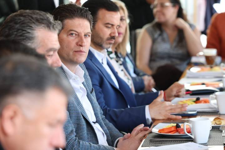Alfonso Martínez refrenda respaldo al turismo ante Consejo Nacional Empresarial