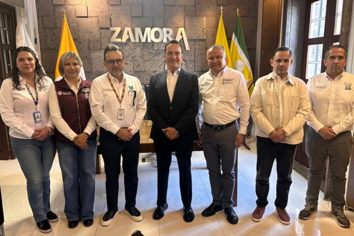 Gestionan IMSS y Ayuntamiento de Zamora fortalecimiento de infraestructura médica hospitalaria