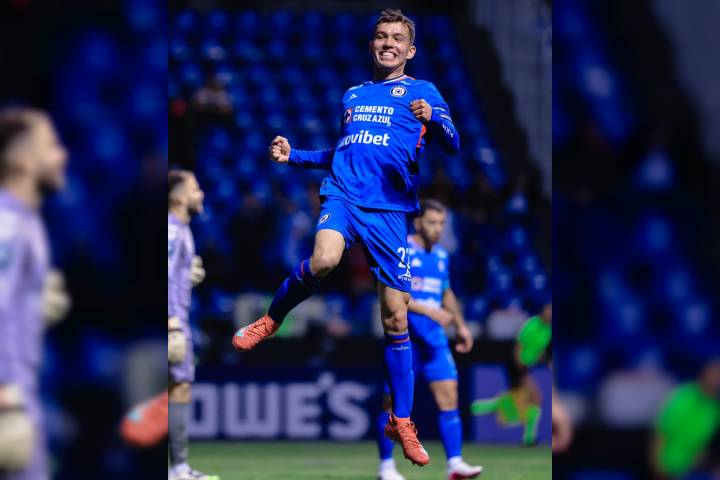 Cruz Azul golea en Concacaf