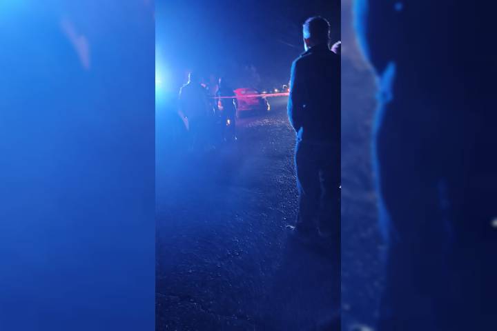 Profesora fallece tras choque frontal en carretera de Los Reyes; responsable huye