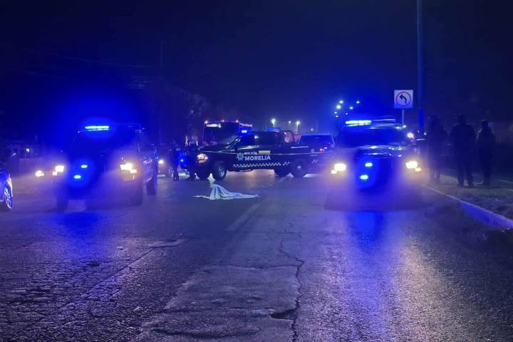 Peatón muere atropellado en la avenida Madero Poniente de Morelia, frente a El Relicario
