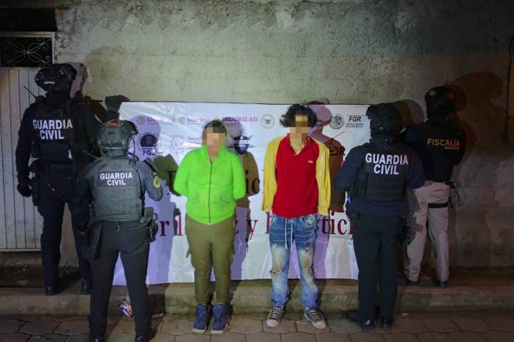 FGE ejecuta tres cateos en Sevina; hay 3 personas detenidas y aseguramiento de presunta droga