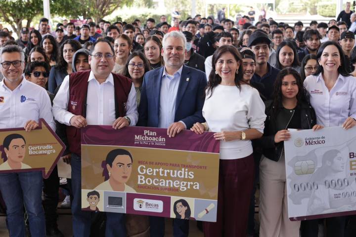 Bedolla anuncia el primer pago de la Beca Gertrudis Bocanegra para el 28 de febrero