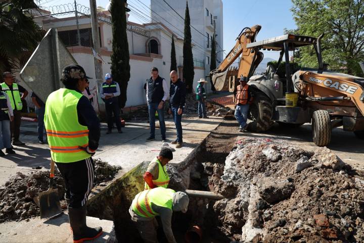 En Santa María, supervisa Alfonso Martínez obras sanitarias