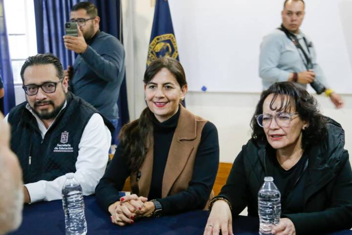 Michoacán recibe a más de 700 jóvenes en la Universidad Rosario Castellanos