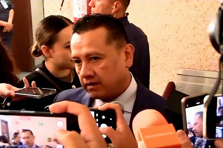 Grecia Quiroz presenta solicitud de investigación; FGE verificará 11 videos antes de integrarlos al expediente