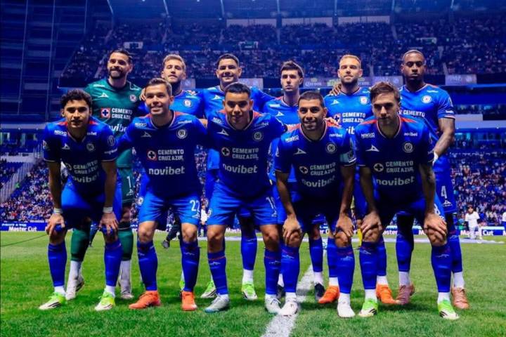 Quitan invicto a Chivas