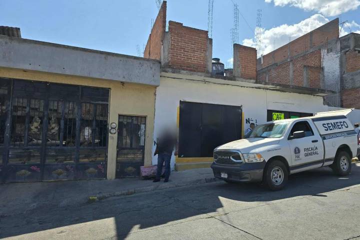 Hallan a hombre muerto y con huellas de violencia en la colonia San Pascual