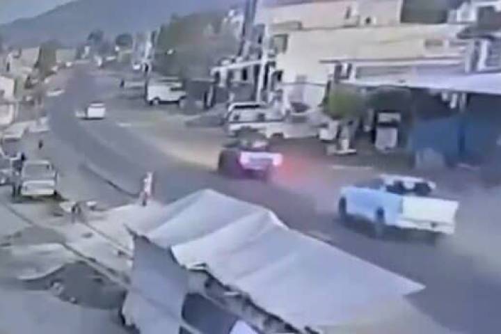 Delincuentes y agentes policiales protagonizan tiroteo en Santa Fe de la Laguna, Quiroga