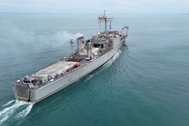 México envía nuevo cargamento de ayuda humanitaria al pueblo de Cuba, a través de dos buques de la Armada de México