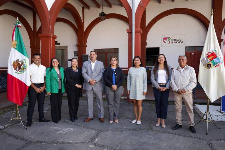 Conmemora Quiroga el Día de la Bandera, Alma Mireya González  llama a la unidad y la paz