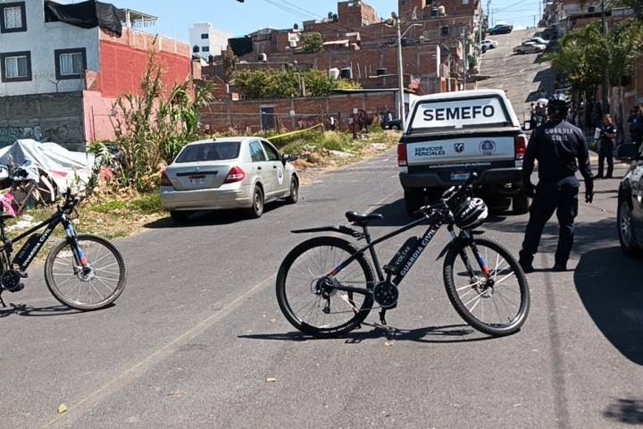 Localizan a hombre muerto en un lote baldío de la colonia Obrera, en Morelia