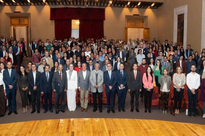 Coinciden expertos en que se debe fortalecer la autonomía financiera de la Universidad Michoacana