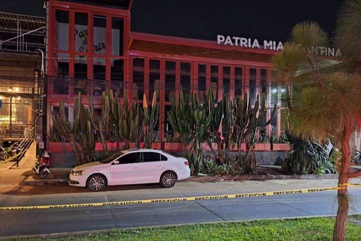 Muere en hospital empleado de seguridad baleado por fuera del bar "Patria Mía", de Uruapan