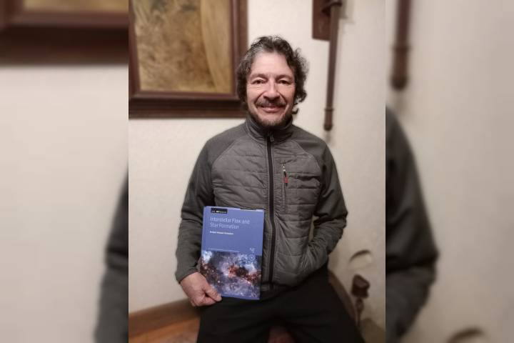 Nuevo libro escrito en laUNAM Morelia, referente global en astronomía