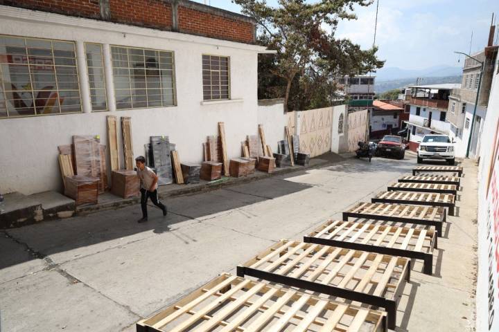 Se entregan enseres del Programa de Apoyos Subsidiados del Dip. Vicente Gómez Núñez