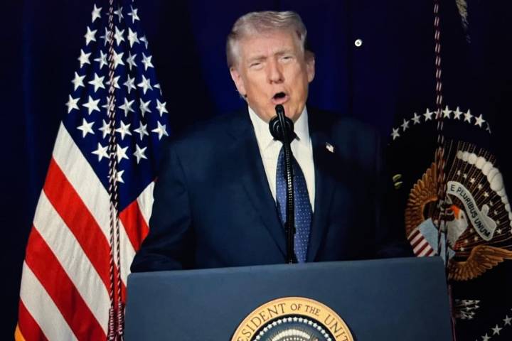 "Depongan las armas o enfrentarán una muerte segura": Trump