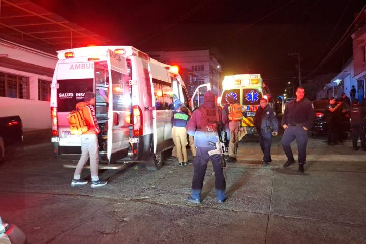 Empistolados persiguen y balean a un automovilista al norte de Uruapan