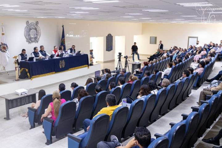 Elecciones de directoras y directores en la UMSNH una farsa, denuncian