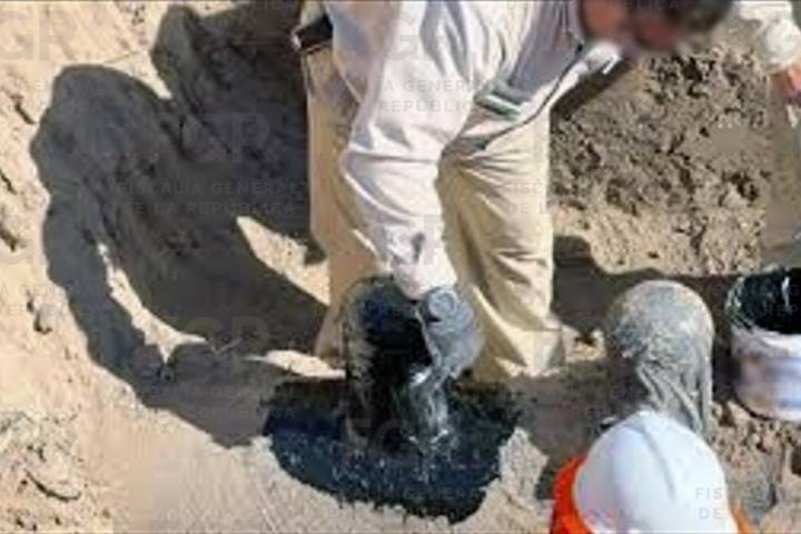 FGR inicia investigación por la localización de toma clandestina en ducto de Pemex en Copándaro