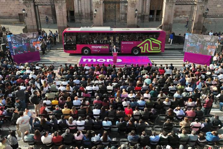 En el Morebús viajarás rápido y seguro por el mismo precio que el transporte público: Bedolla