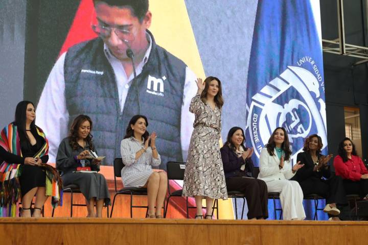 Cuando las mujeres caminan juntas, todo es posible: Paola Delgadillo
