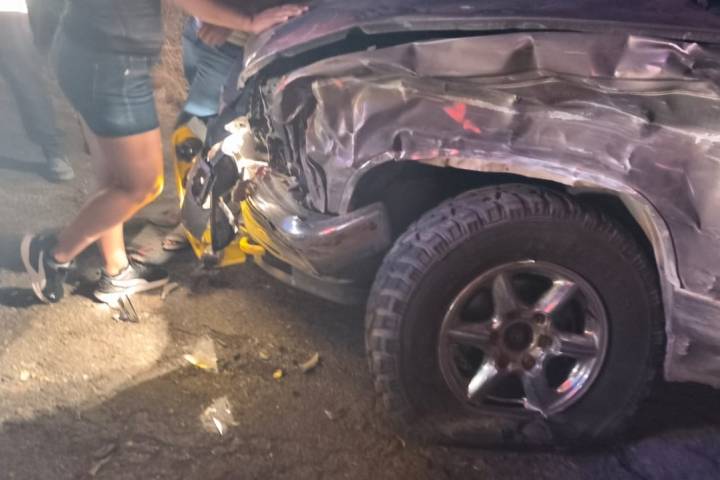 Choque entre tres vehículos deja varios lesionados en la carretera Eréndira–Tiquicheo