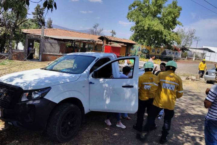 Se registra choque entre dos vehículos en la Morelia-Pátzcuaro; hay 4 lesionados