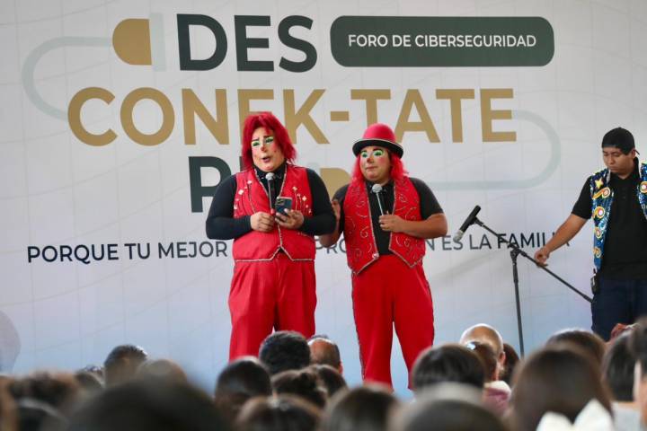 Lleva FGE el foro "Desconek-tate y Reconek-tate" a diversas regiones; participan más de 3 mil 700 estudiantes y padres de familia