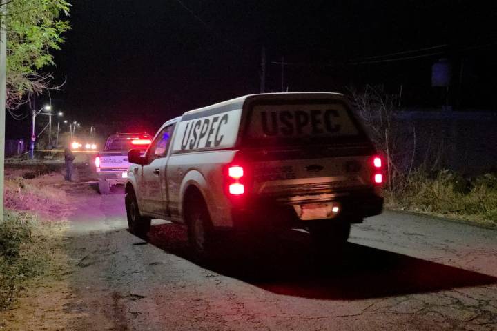 Ejecutan a 2 hombres a la orilla de la Morelia-Pátzcuaro