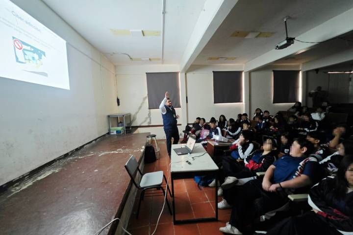 Fortalece FGE cultura de protección de datos personales en estudiantes de Morelia