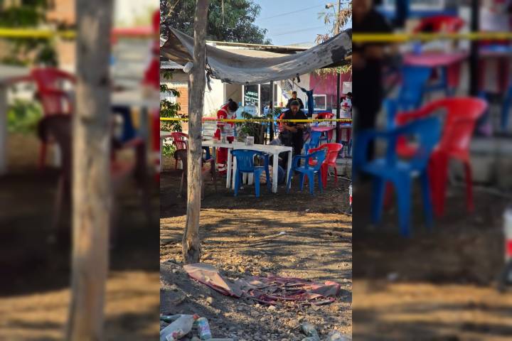 Ataque armado en fonda de Lázaro Cárdenas deja dos muertos y una mujer grave