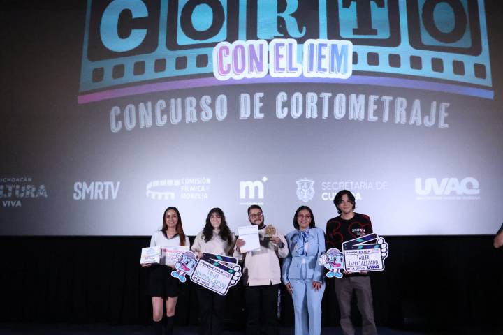 Juventudes alzan la voz por la democracia a través del cine en Michoacán