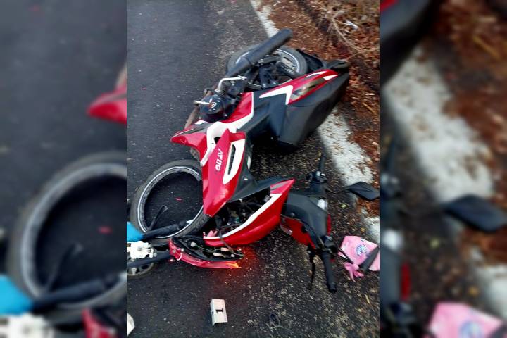 Motociclista muere tras aparatoso choque contra un automóvil, en Aquila
