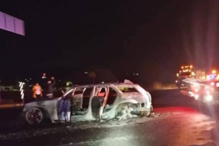 Hallan camioneta incendiada en la región de Zinapécuaro