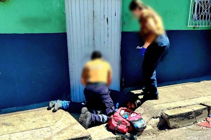Balean a dos hermanos en la colonia Linda Vista de Jacona; uno muere