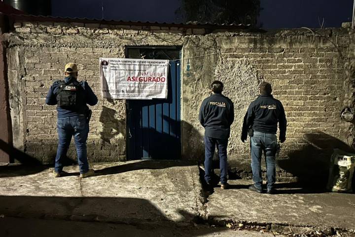 Ejecuta FGE cateo en la colonia Lomas del Durazno y asegura vehículo con reporte de robo; hay un detenido