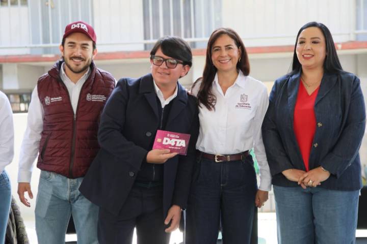 Impulso pedagógico para 92 mil estudiantes de Uruapan: Gabriela Molina