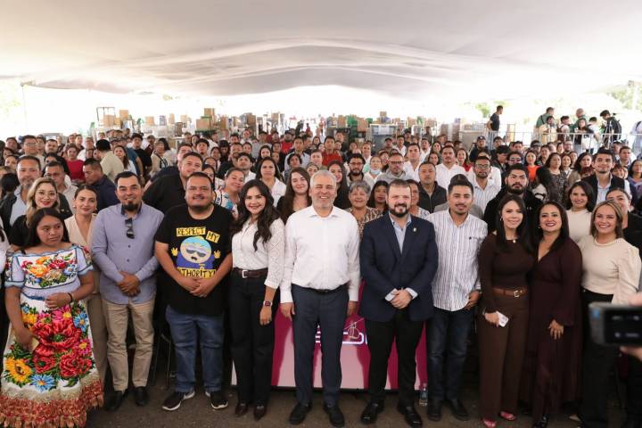 Más de mil michoacanos impulsarán su economía con nuevos proyectos productivos: Bedolla