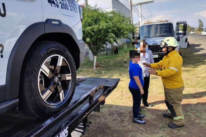 Se registra choque entre camionetas sobre la Morelia-Pátzcuaro