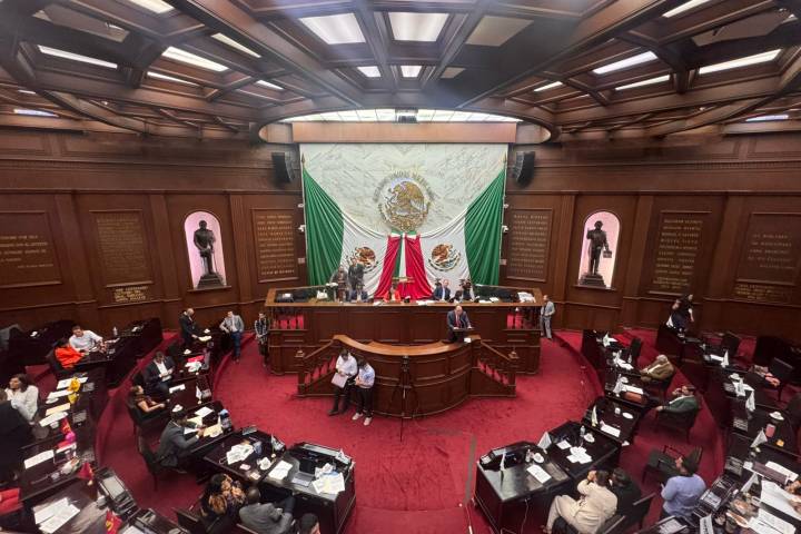 Por Ley, la Lengua de Señas Mexicana se deberá instruir en todos los niveles educativos en Michoacán