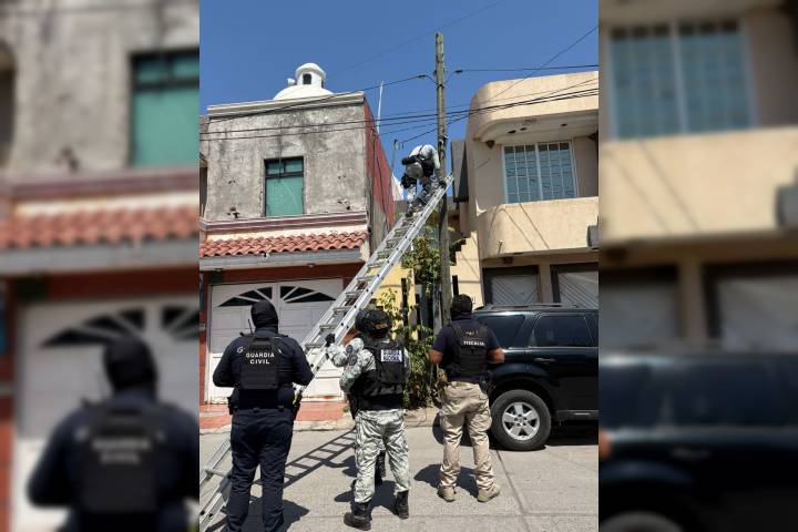 FGE desmantela red de vigilancia ilegal en Apatzingán; aseguran 11 cámaras "parásitas"