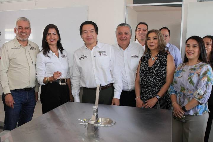 Escuela en Tejerías, modelo nacional: Gabriela Molina