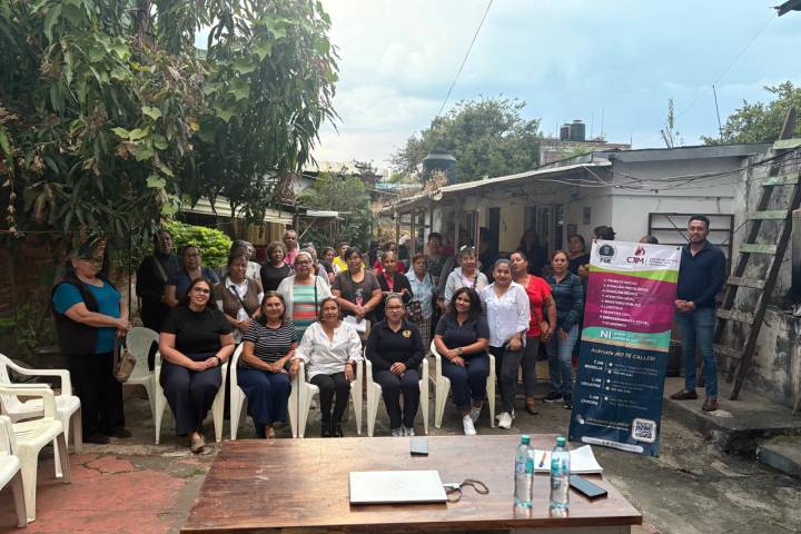 FGE promueve la prevención de la violencia contra las mujeres en colonias de Uruapan