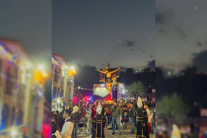 Fe y tradición se reunieron en la Procesión de los Cristos en Tlalpujahua