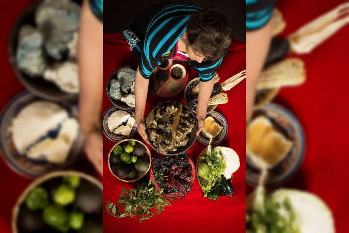 Sabores que cuentan historias: Recorre la ruta de las cocineras tradicionales