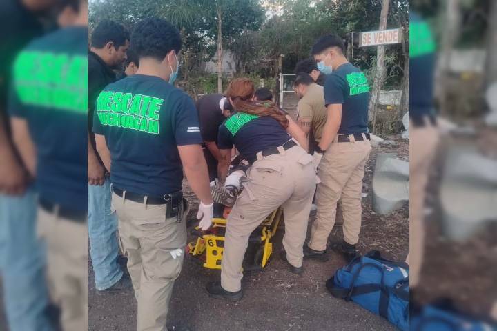 Accidente de moto deja una joven, una adolescente y un bebé lesionados