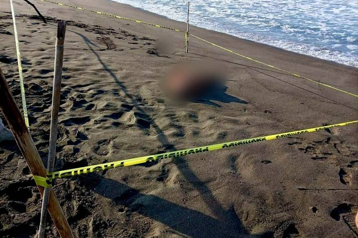 Localizan cadáver en playa de Boca de Apiza, Coahuayana