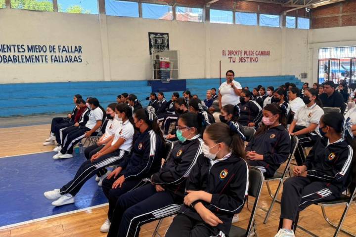 Promueve CJIM Zamora la prevención de la violencia contra las mujeres en Ixtlán